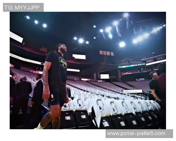 2011年黄蜂与湖人激战回顾：经典对决中的精彩瞬间与战术较量