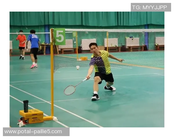 从零起步打造羽毛球团队协作的全方位指南与实战技巧分享 从零起步打造羽毛球团队协作的全方位指南与实战技巧分享