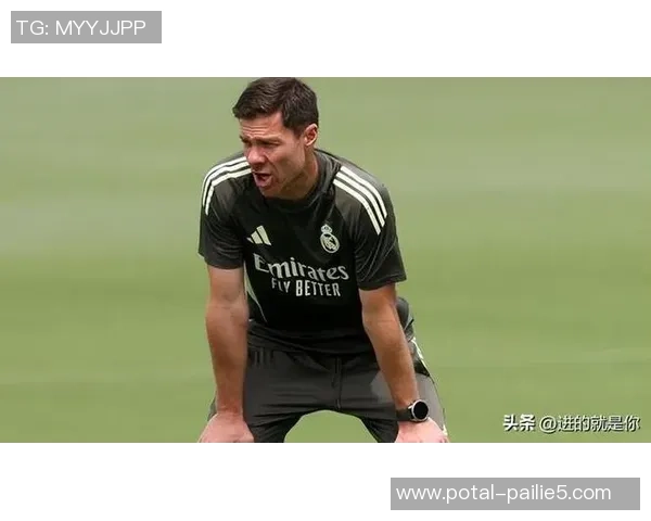 哈维阿隆索退役后转型执教皇马青年队开启新篇章 哈维阿隆索退役后转型执教皇马青年队开启新篇章